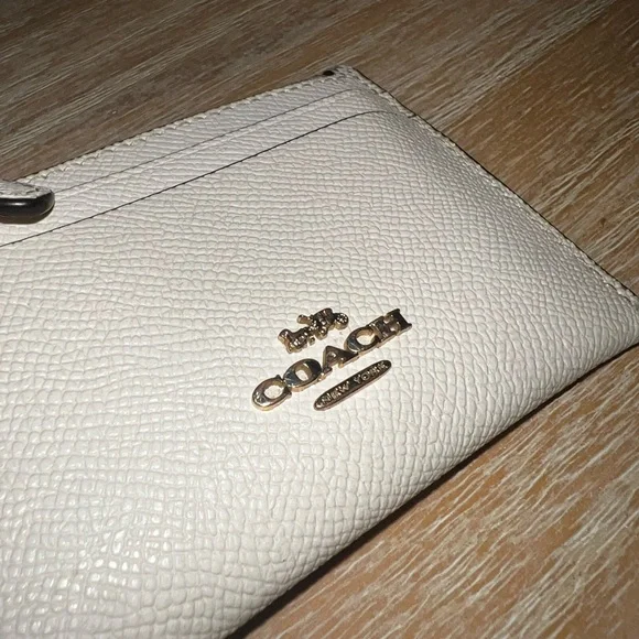 Coach Mini Skinny ID Case - Picture 4 of 9